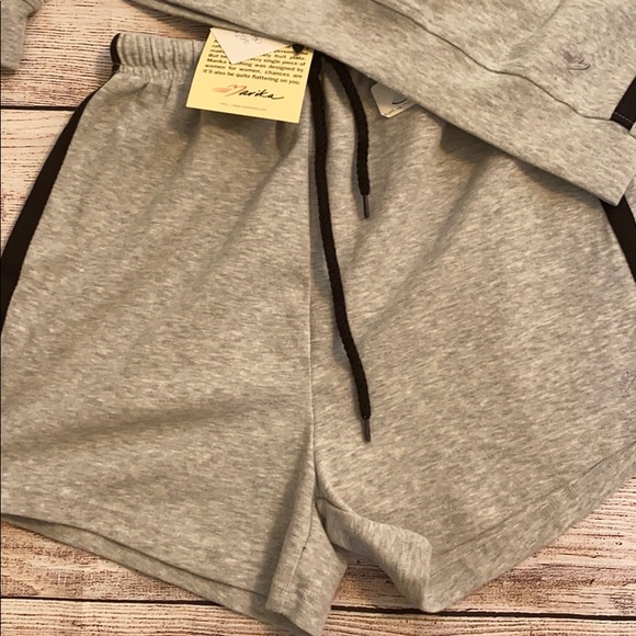 NWT Lounge/Workout Outfit - Picture 2 of 3